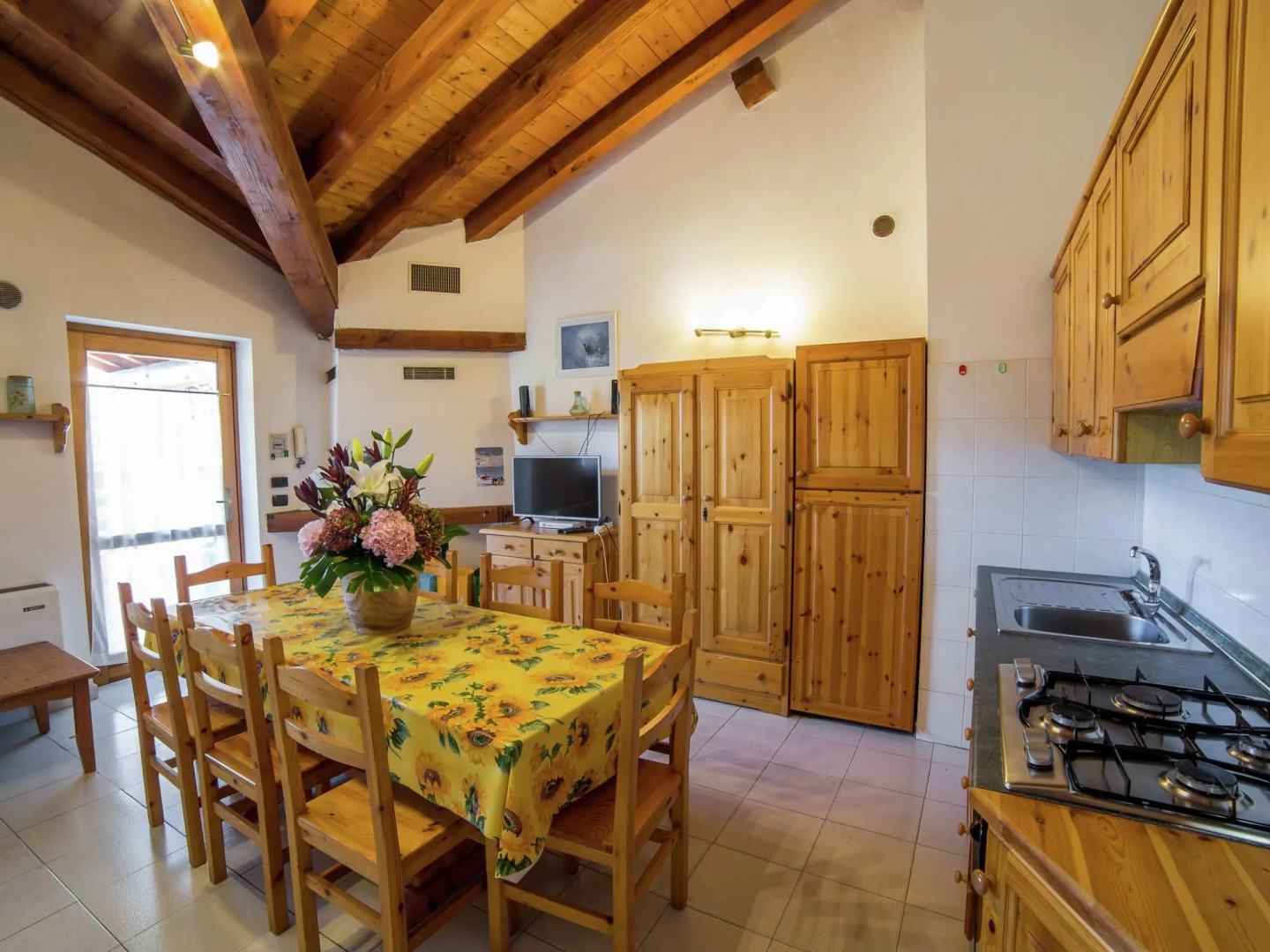 Alpine Bliss: A Cosy Retreat