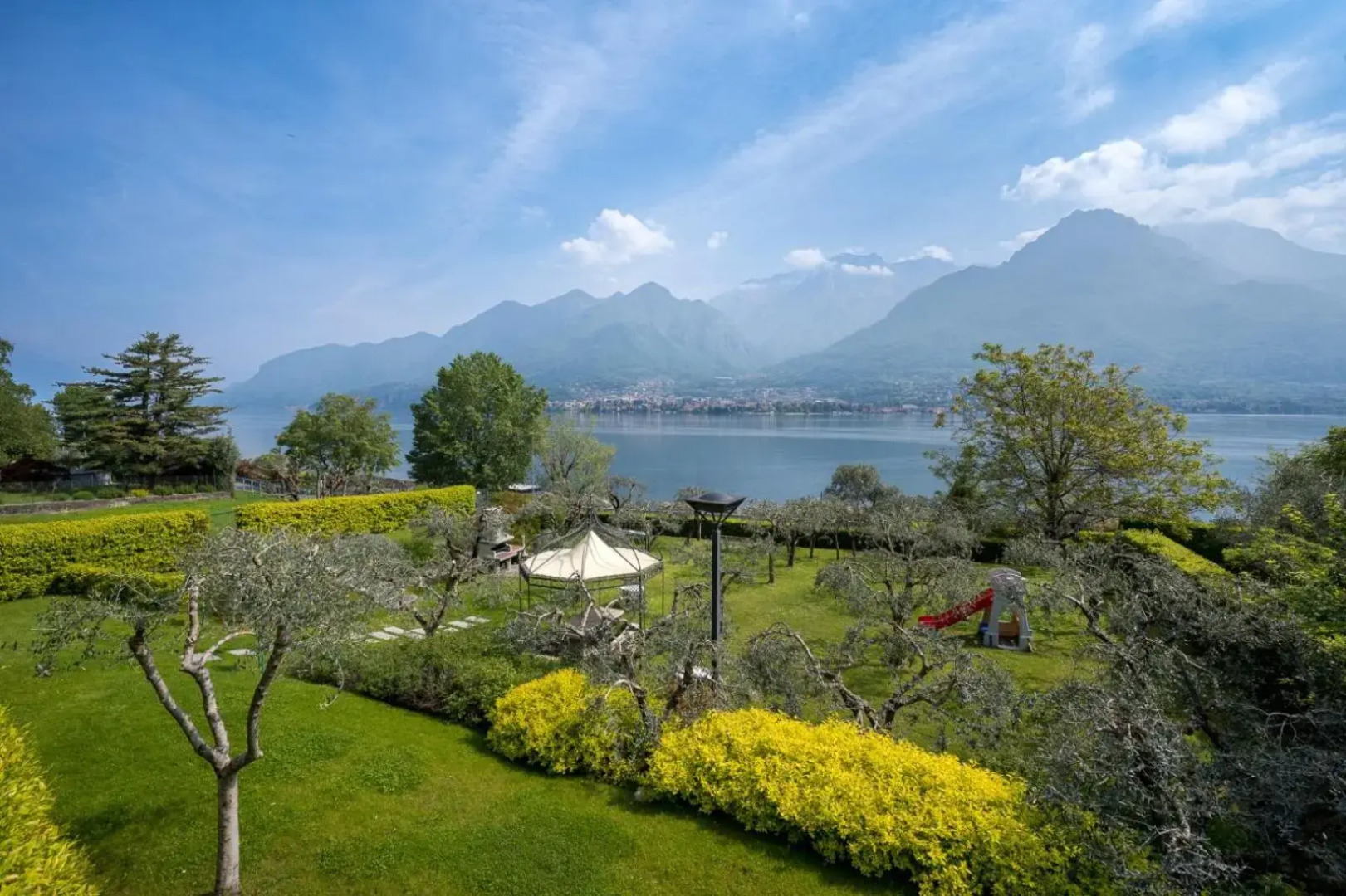Villa Costanza-Private Seasonal Warm Pool and Sauna- Bellagio Village Residence