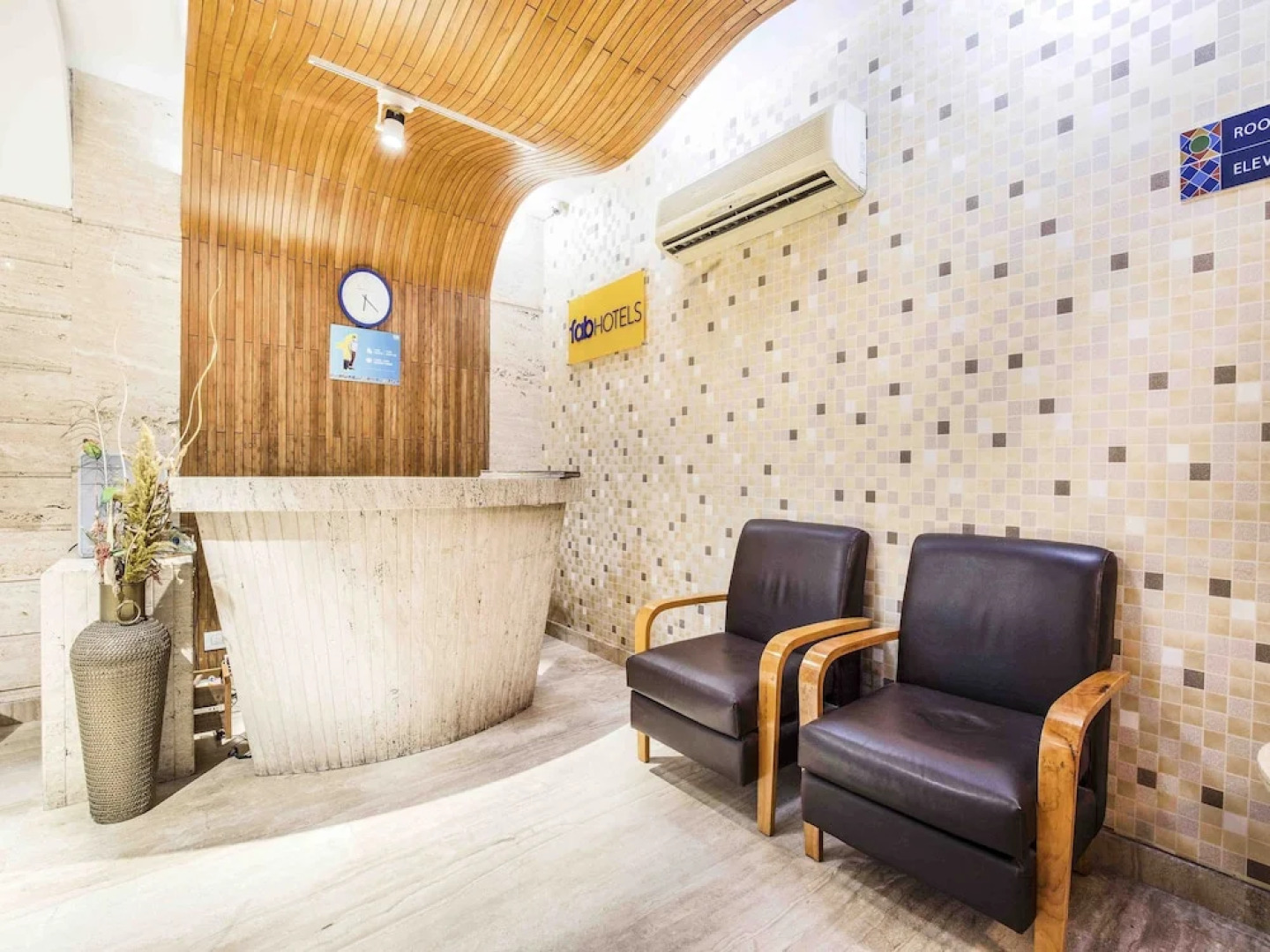 FabHotel GRD DLF Square