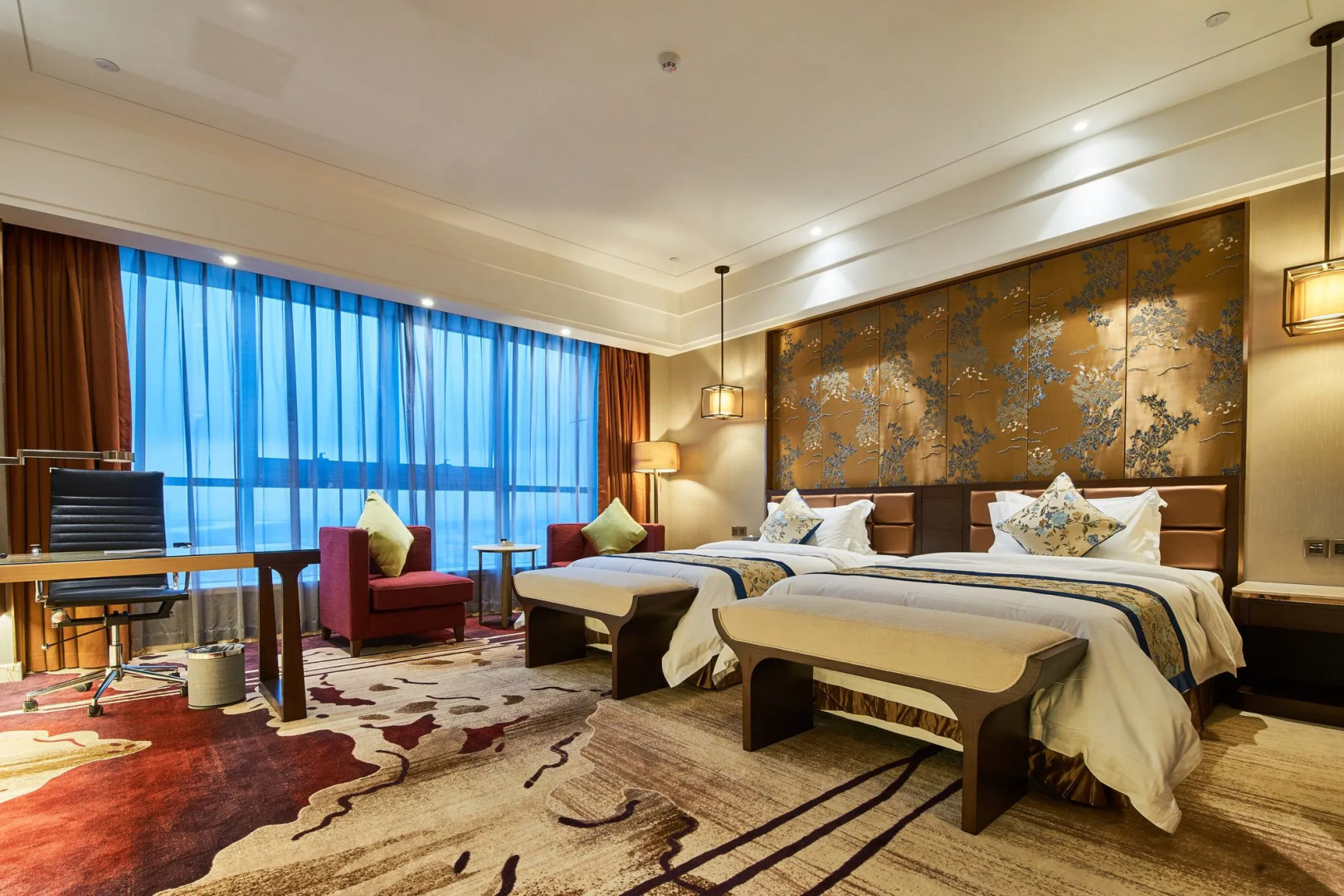 Huayu Landmark Hotel