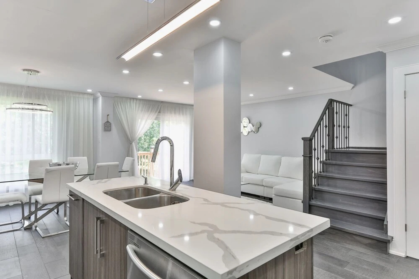 QuickStay - Classy 5brm House in Vaughan