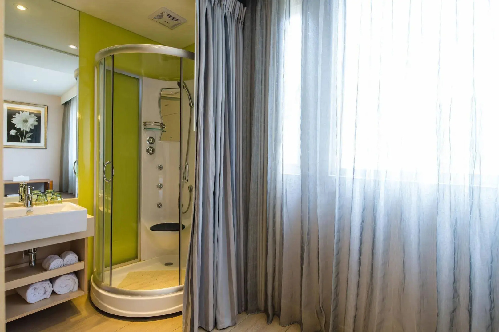 The Crystal Inn Sun Moon Lake