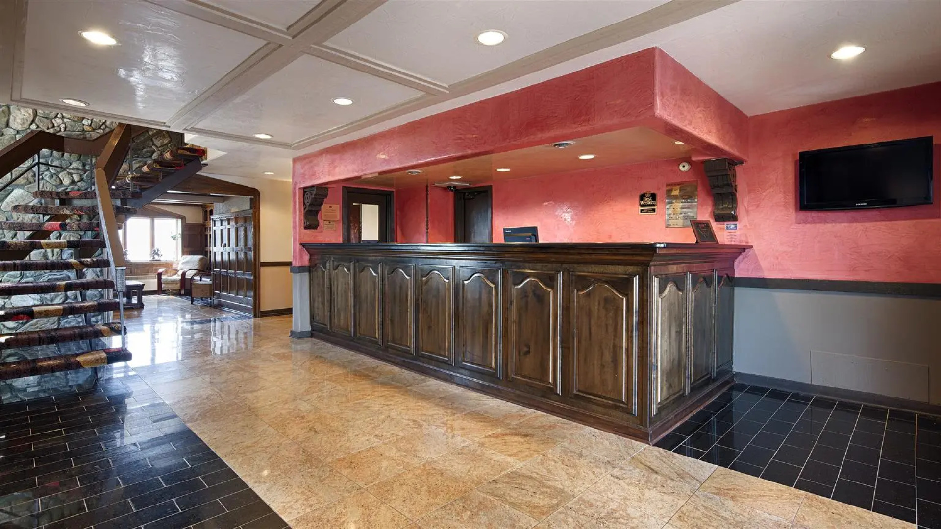 Best Western Cantebury Inn & Suites