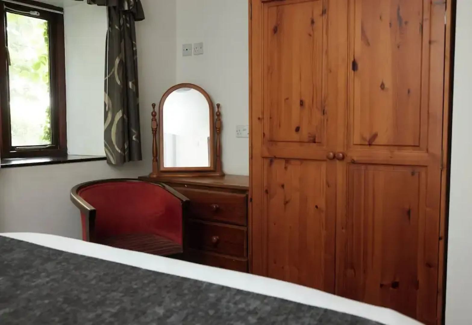 Hunters Hall Tetbury by Greene King Inns