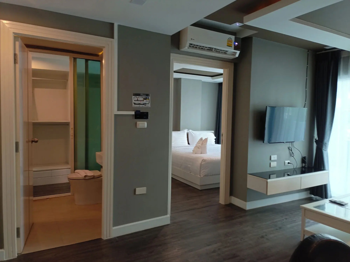 Wisdom Hotel & Residence