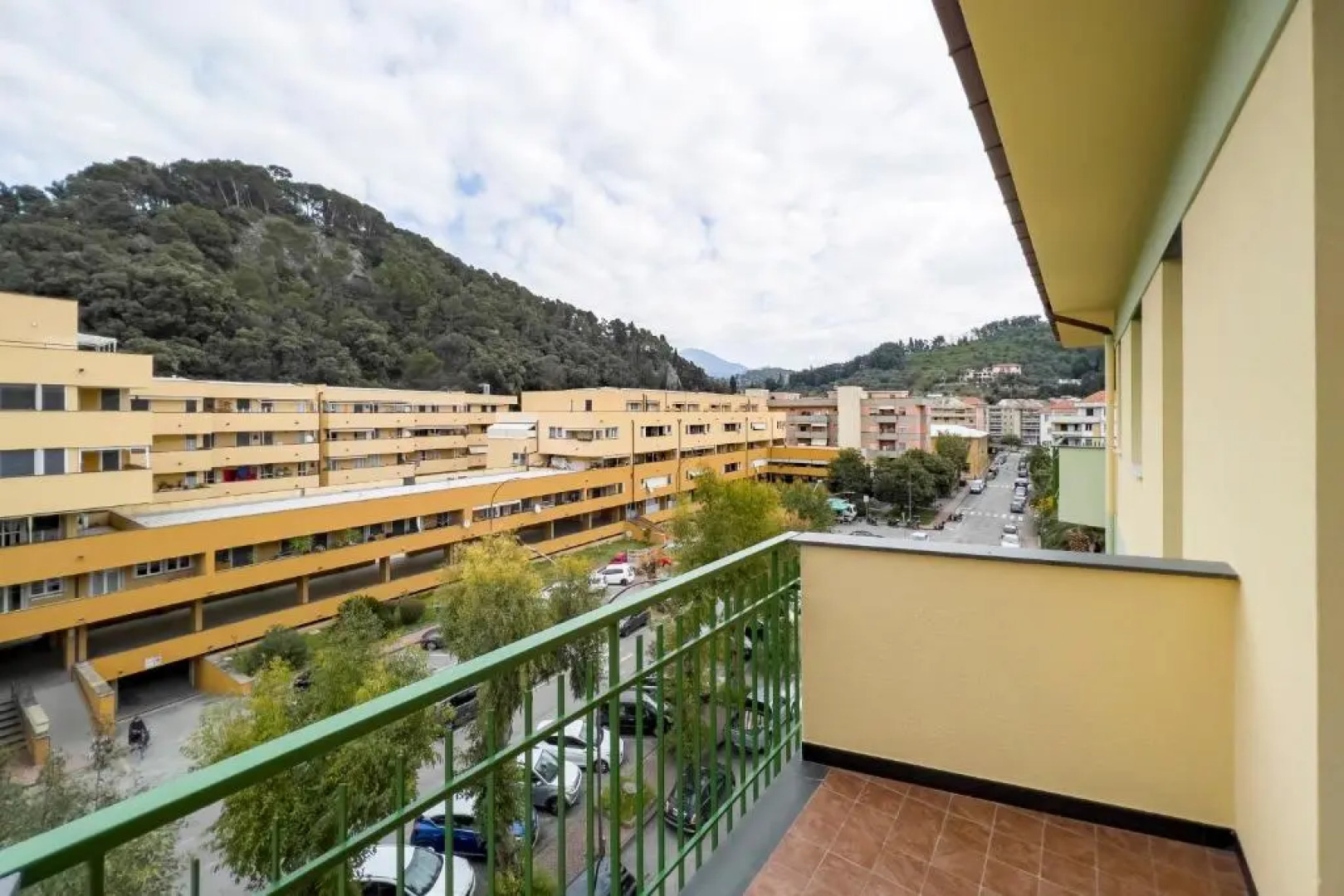 JOIVY Family Flat W/Terrace & Parking Near Beach