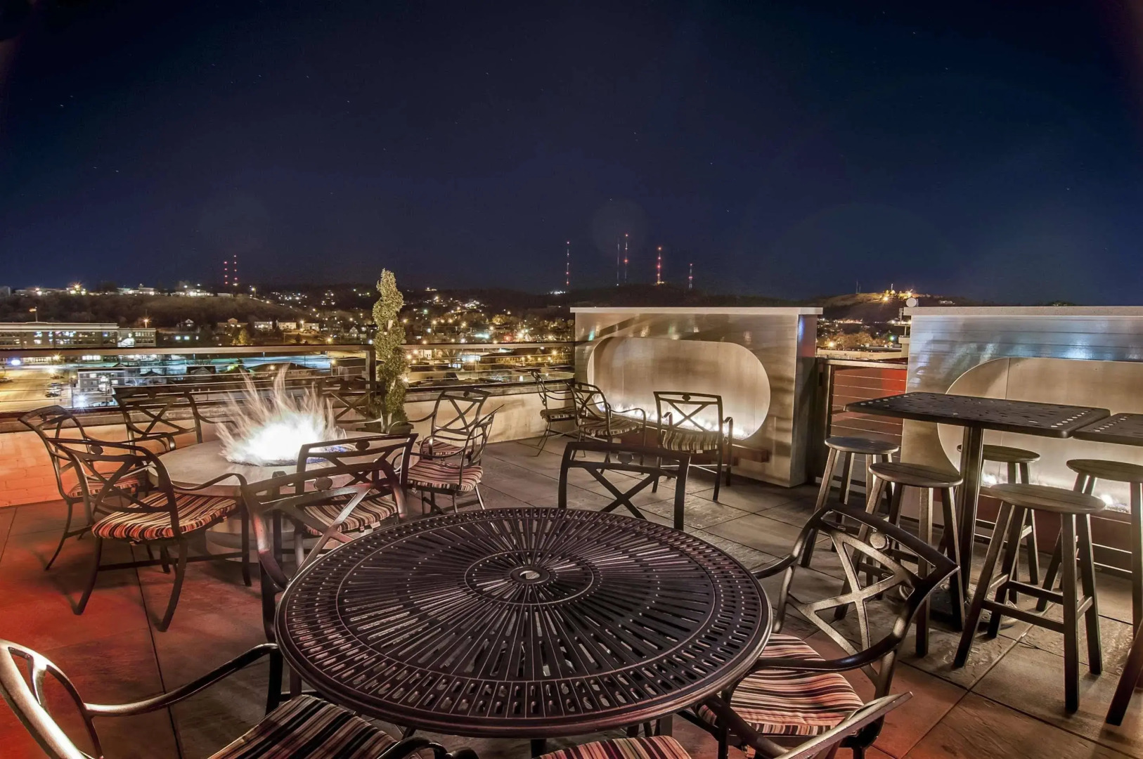 Hotel Alex Johnson Rapid City, Curio Collection by Hilton