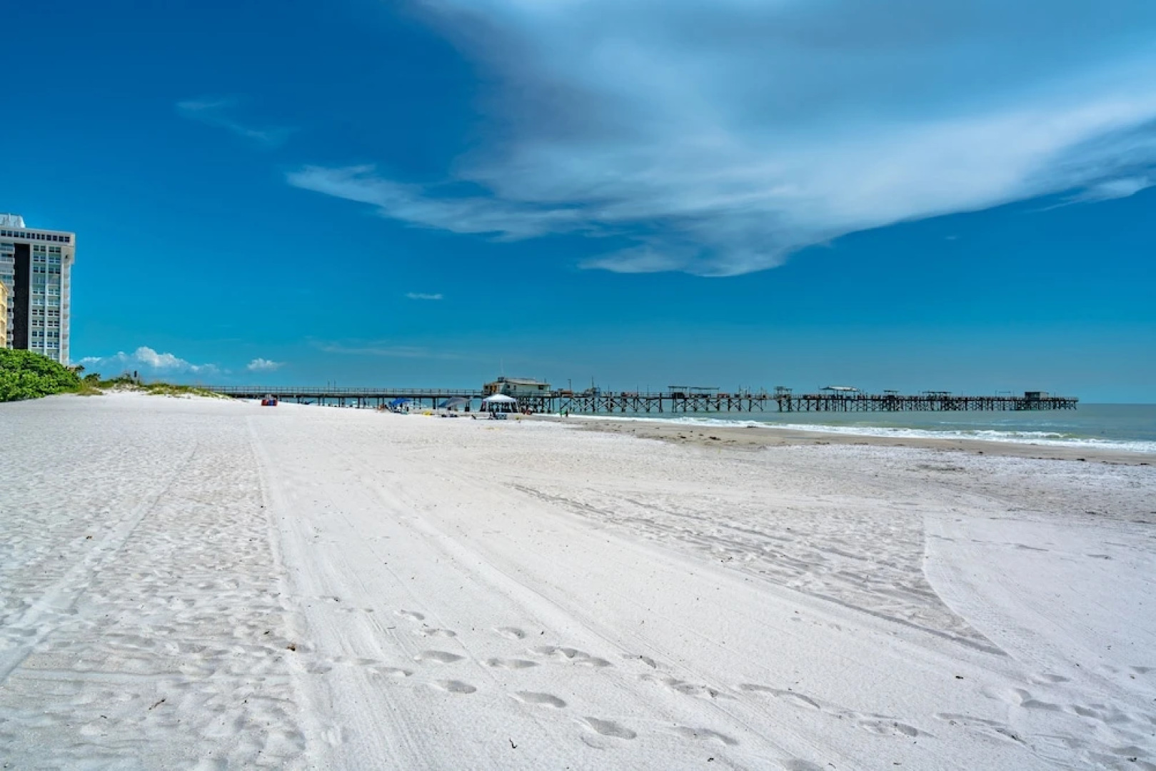 Redington Towers 406 by Vtrips