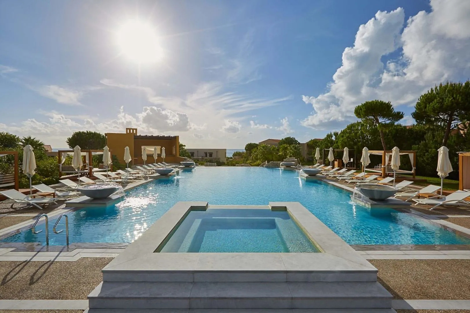 Курорт The Westin Resort, Costa Navarino