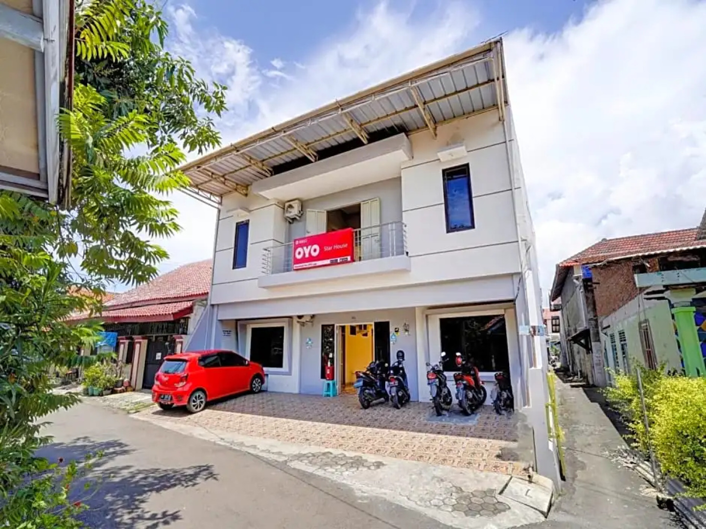 OYO 90052 Star House