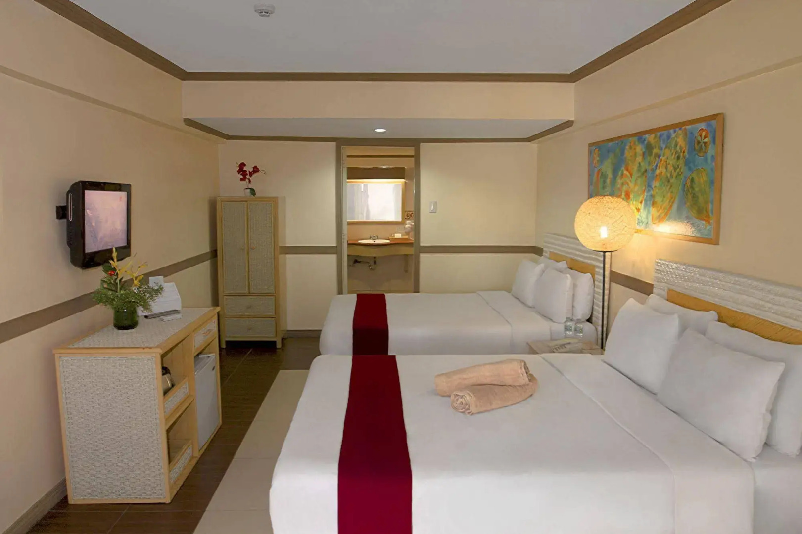 White Rock Waterpark and Beach Hotel