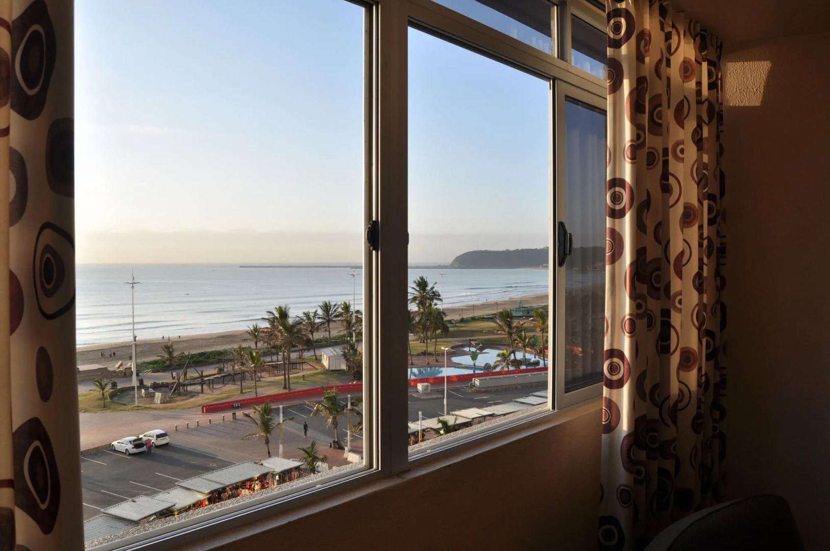 Gooderson Tropicana Hotel