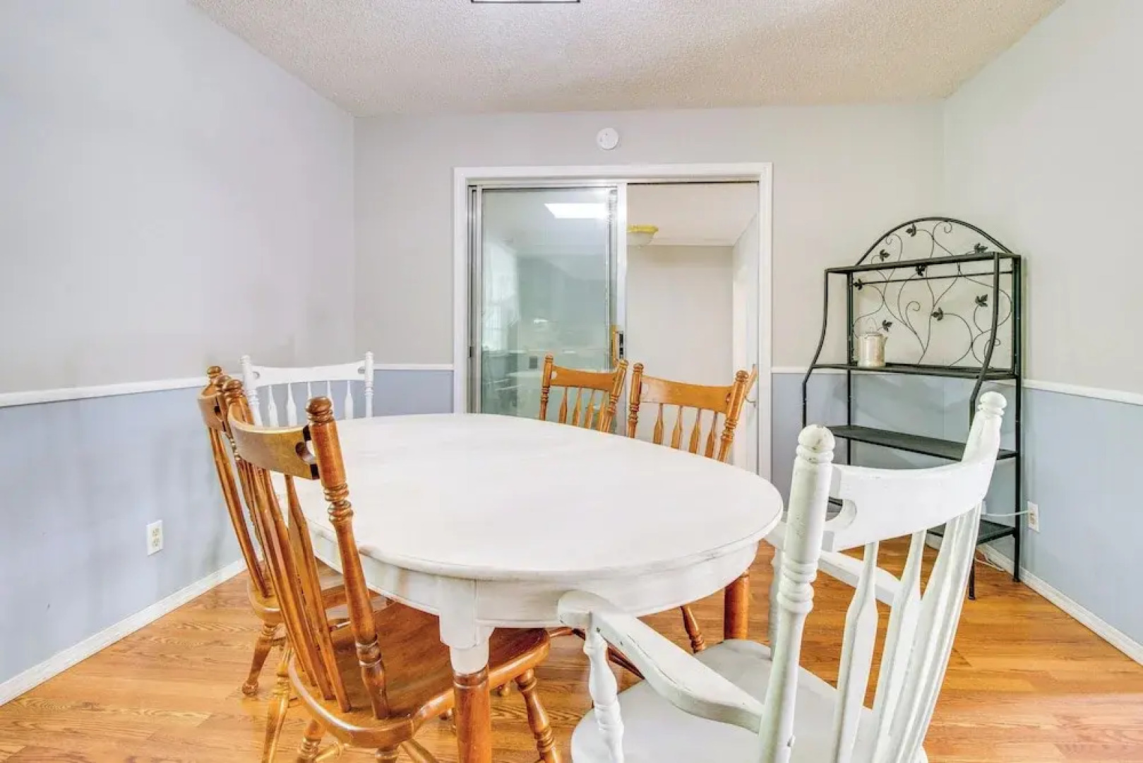 Spacious Mountain Home Retreat Near Norfork Lake!