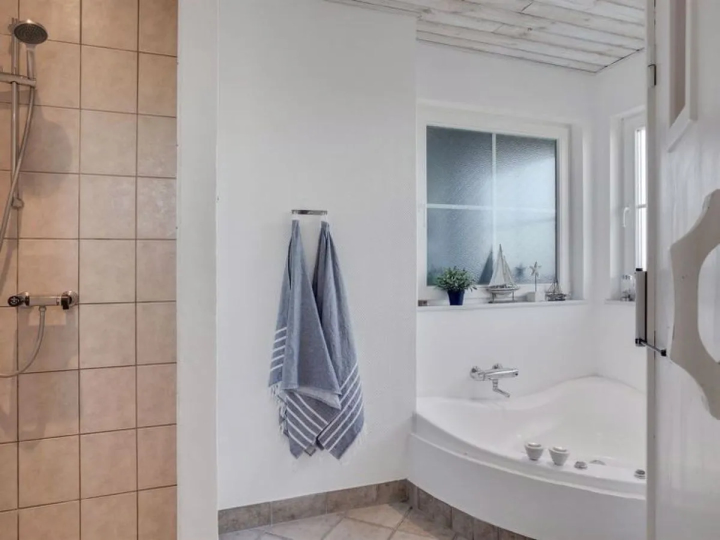 "Luchia" - 150m from the sea in NW Jutland