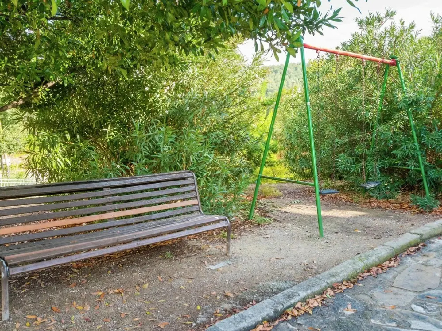 Charming Cottage Near City Centre