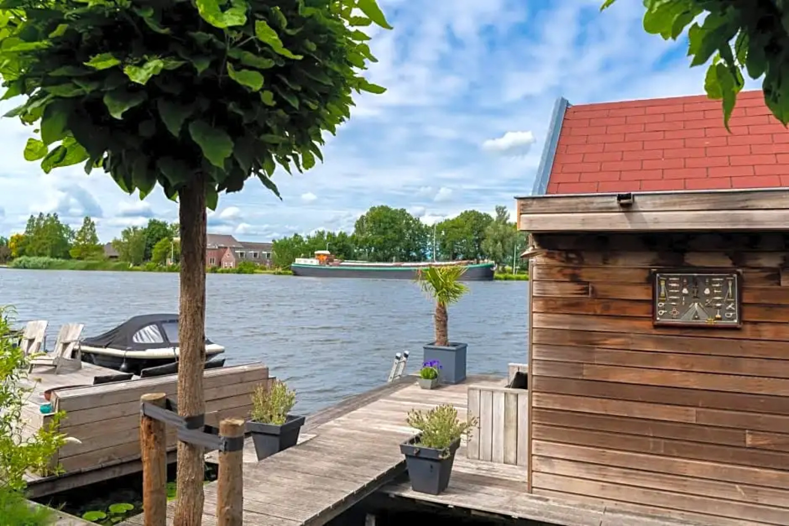 Aangenaam op de Rijn, woonboot, inclusief privé sauna