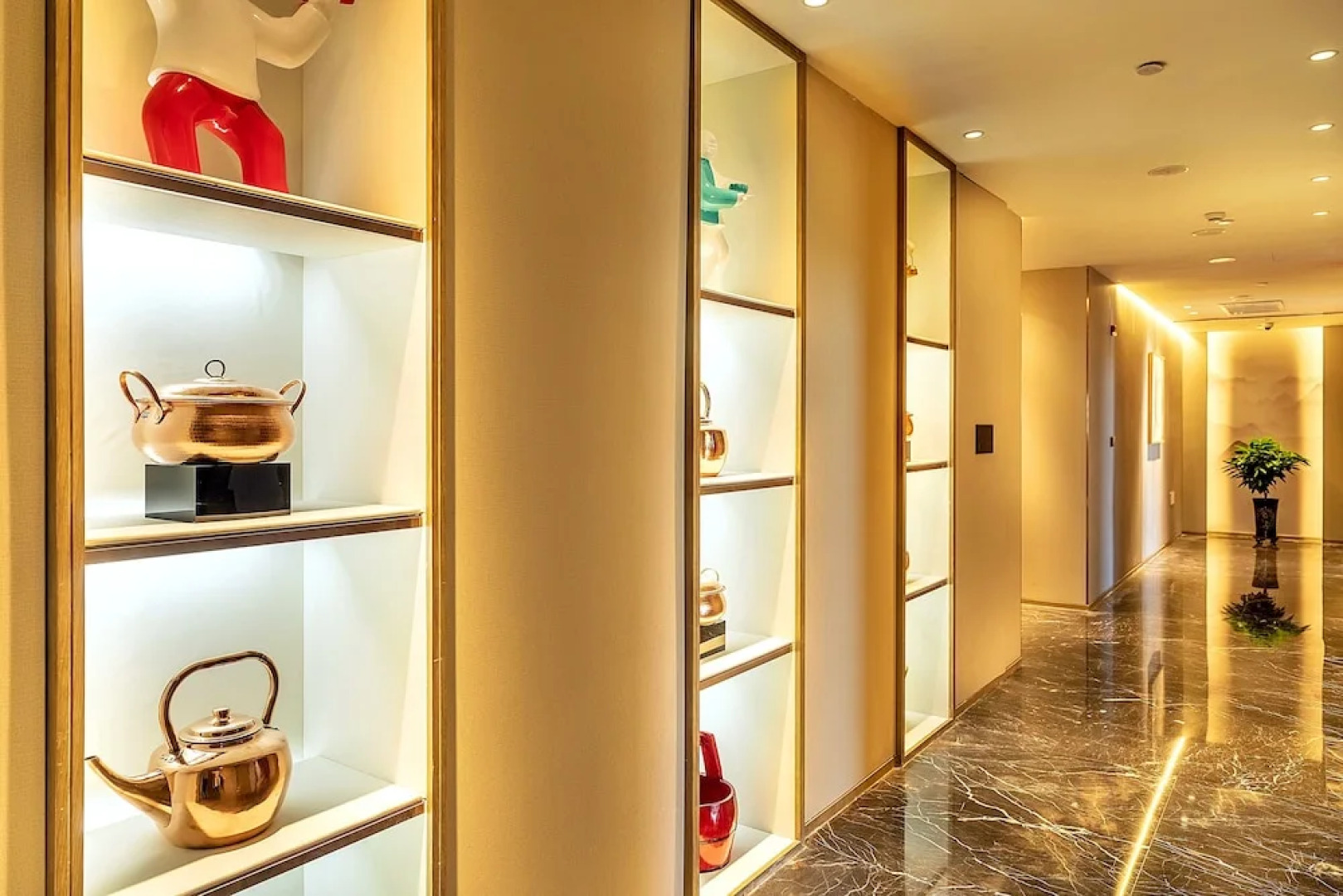 Datong Xinyu Crown Hotel