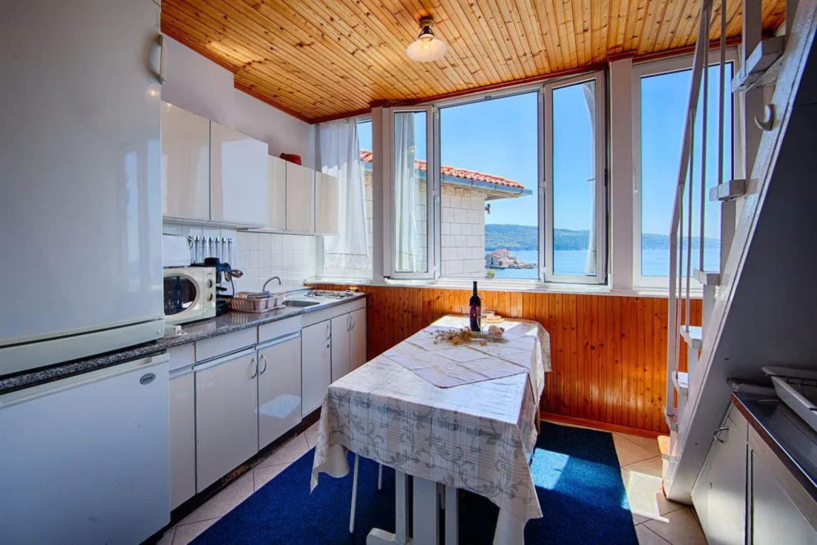 Komiza Provita Guesthouse