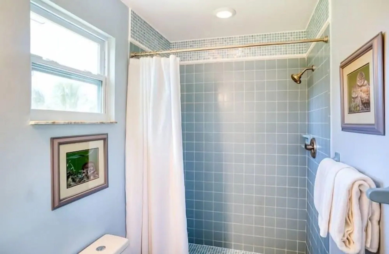 Henderson 3 Bedroom Home by RedAwning