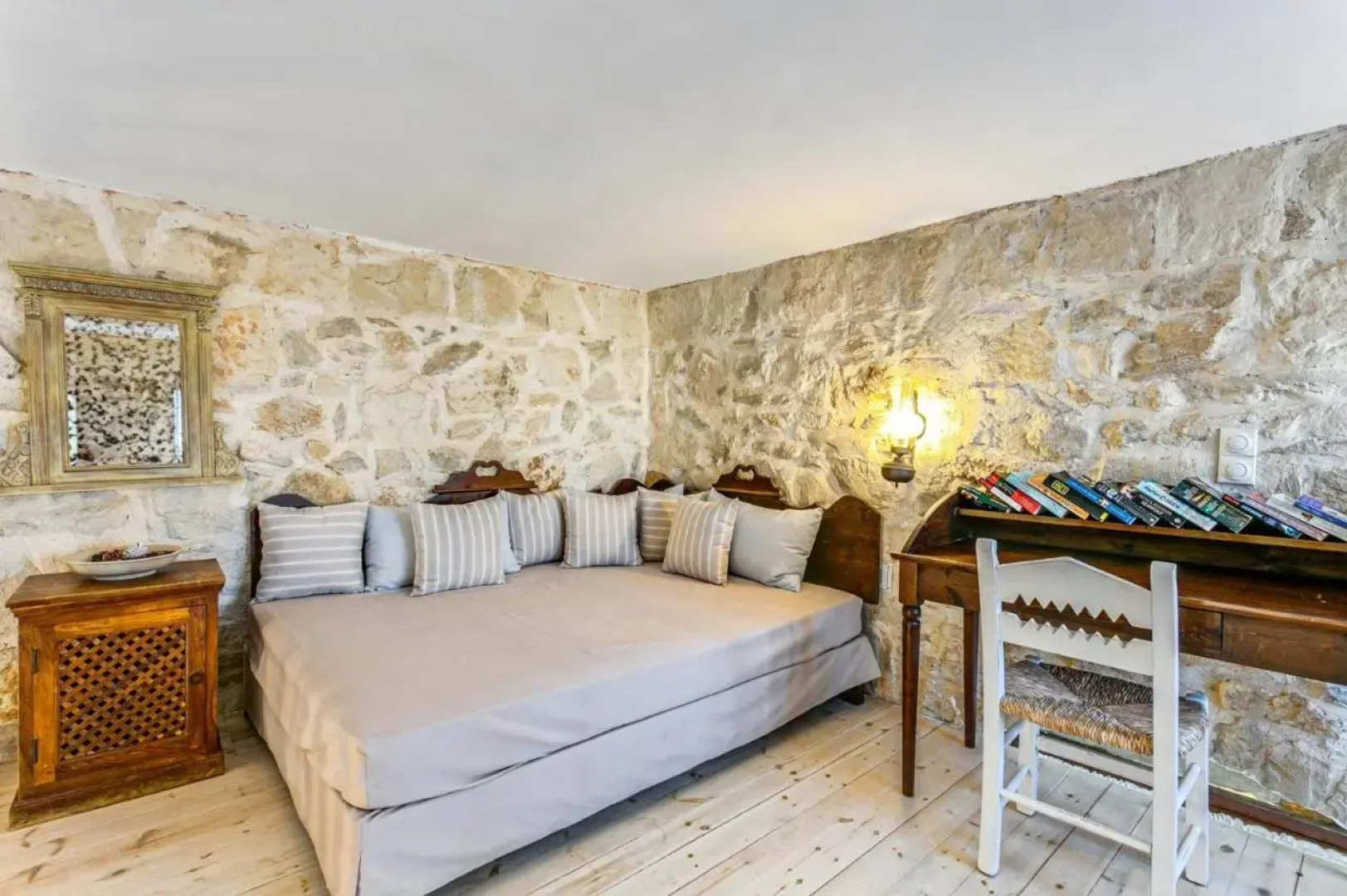 Villa Minos by Villa Plus