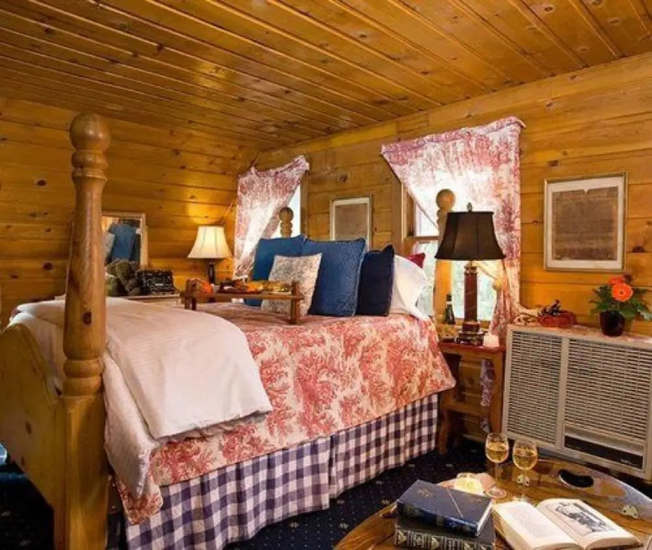 Gold Mountain Manor Bed and Breakfast