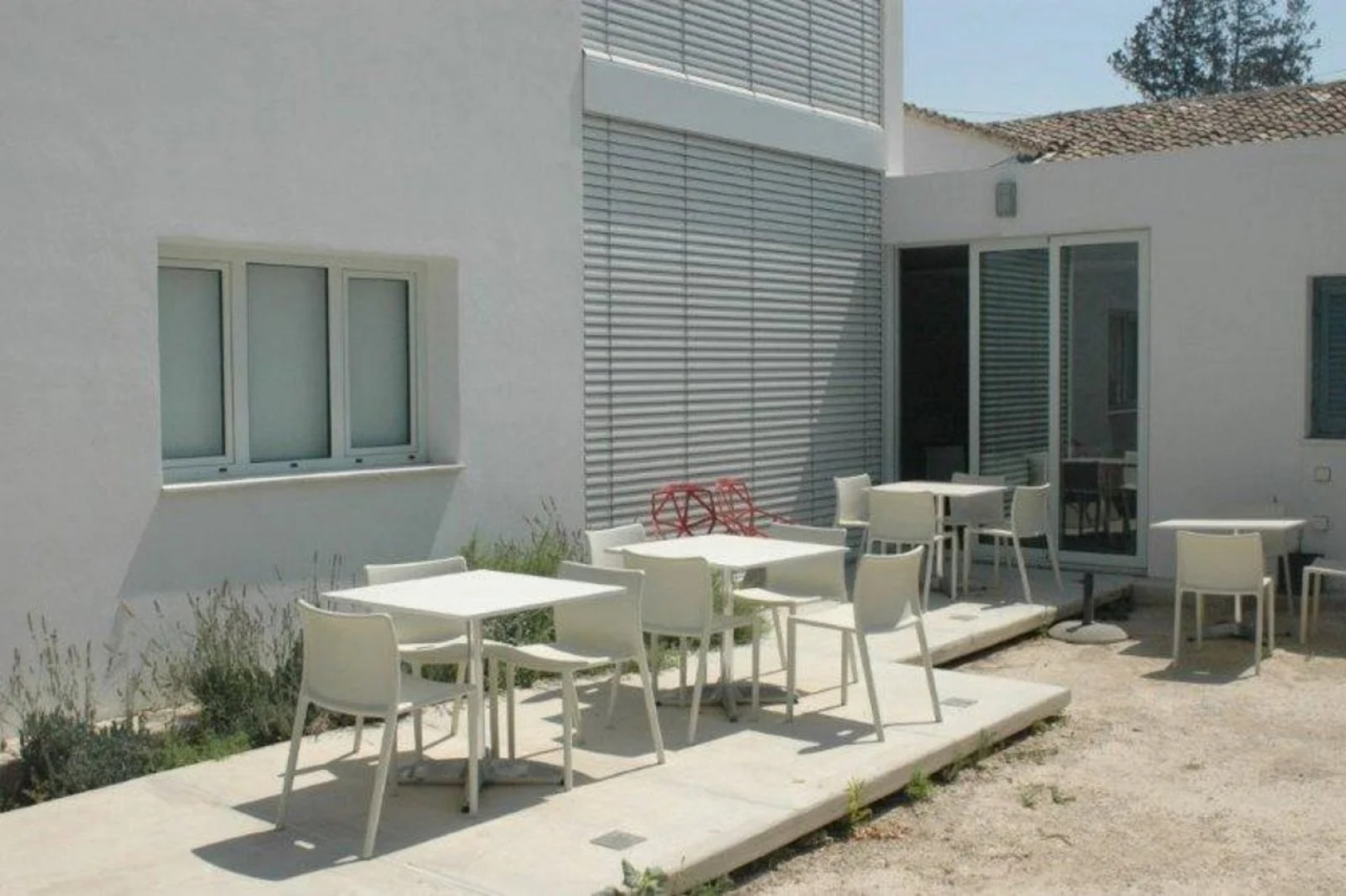 Resart Traditional House