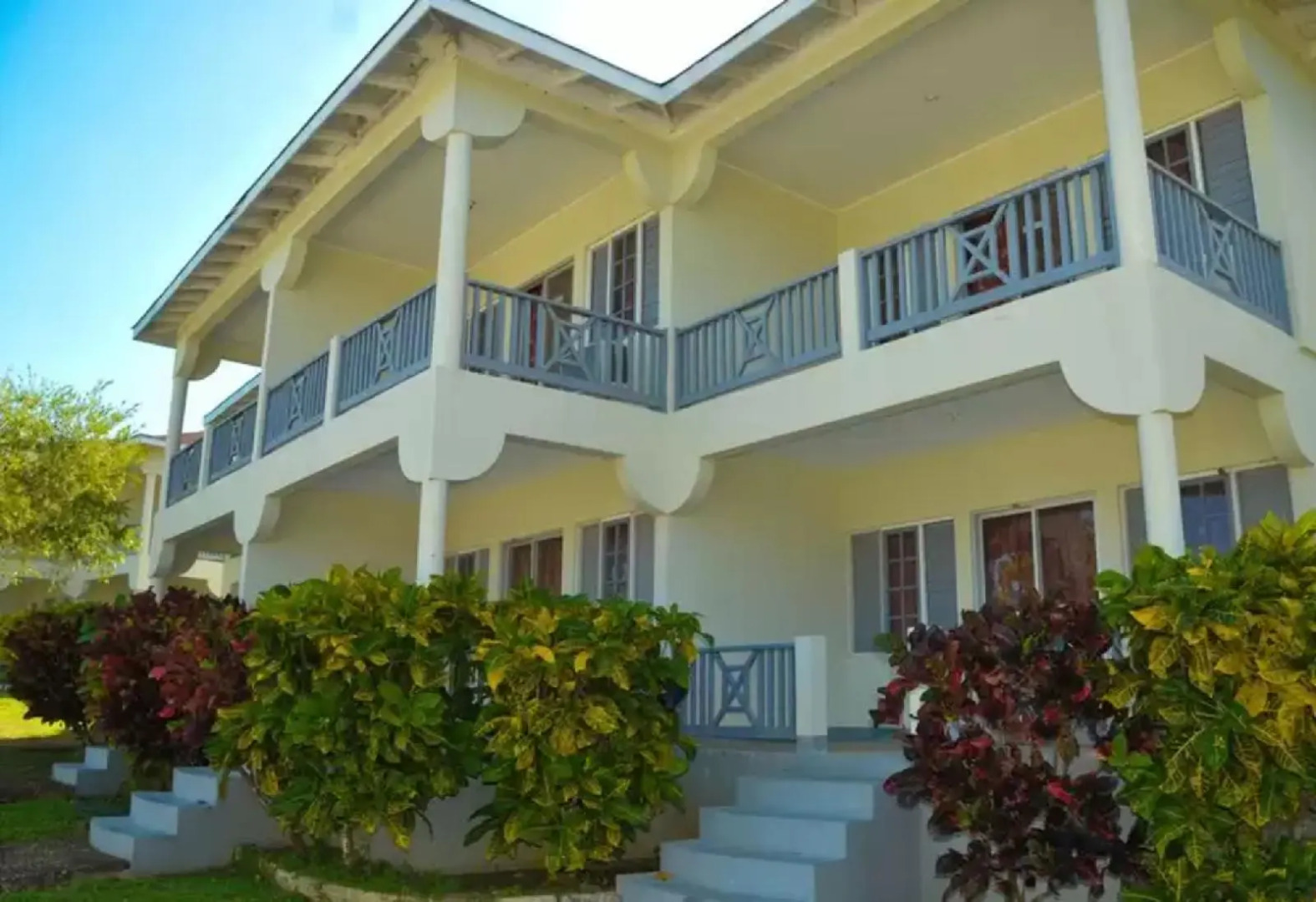 The Royal Hummingbird Resort