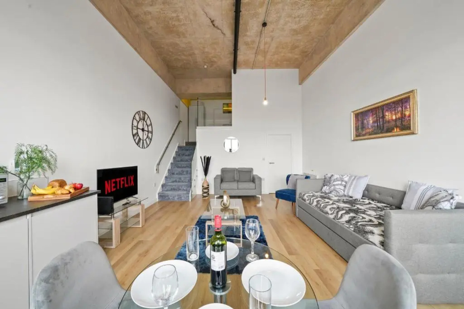 Duplex Apartments By Luxe Your Stays- Sandwell, West Bromwich