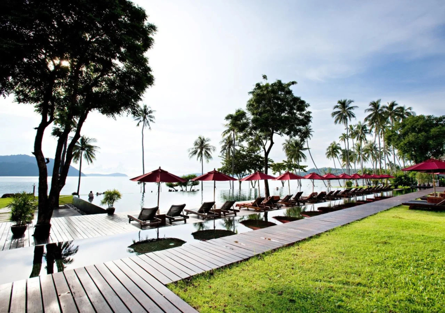 Курортный отель The Vijitt Resort Phuket