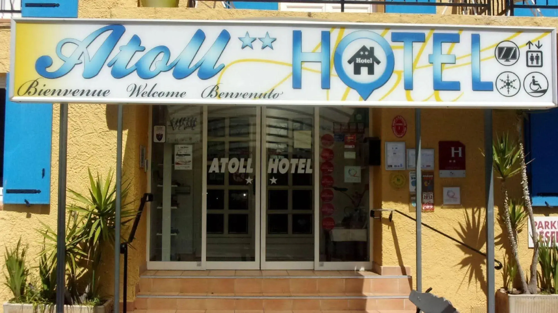 Atoll Hotel