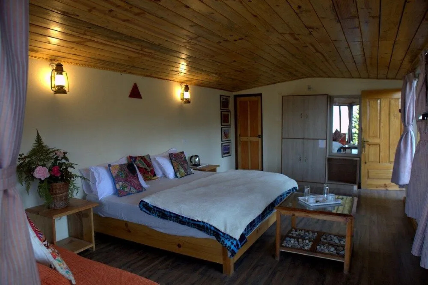 Parwati Resort - A Luxury Himalaya View Resort In Patal Bhuvaneshwar