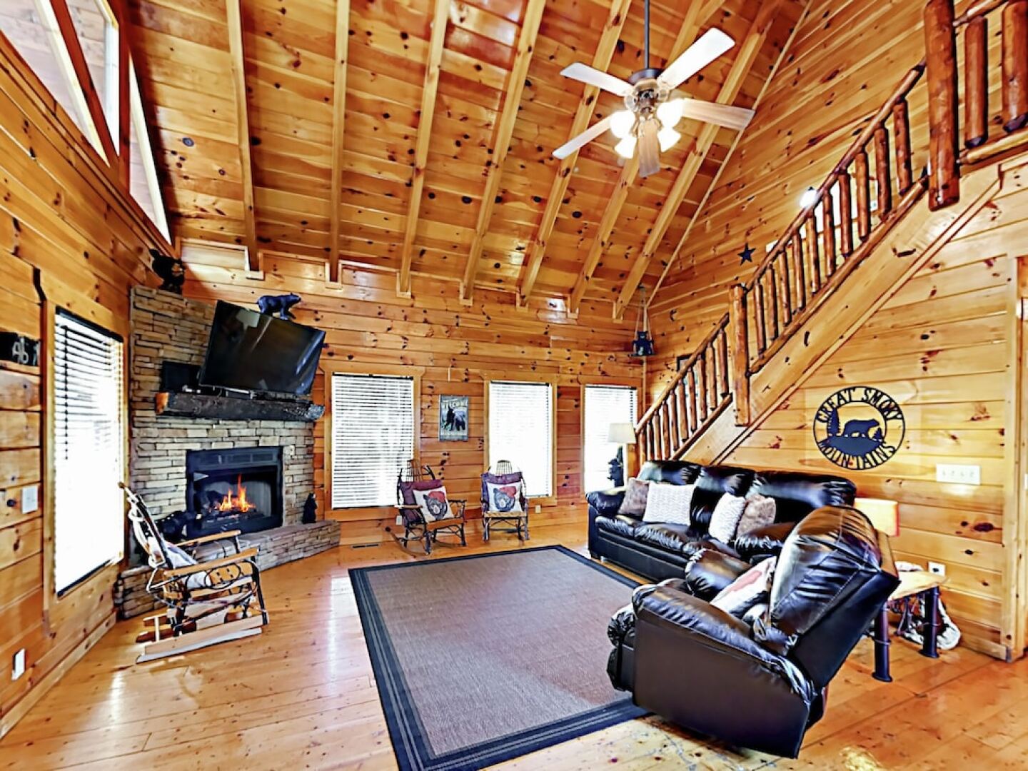 Upper Middle Creek 2 Cabins 6 Bedrooms 6 Bathrooms Cabin