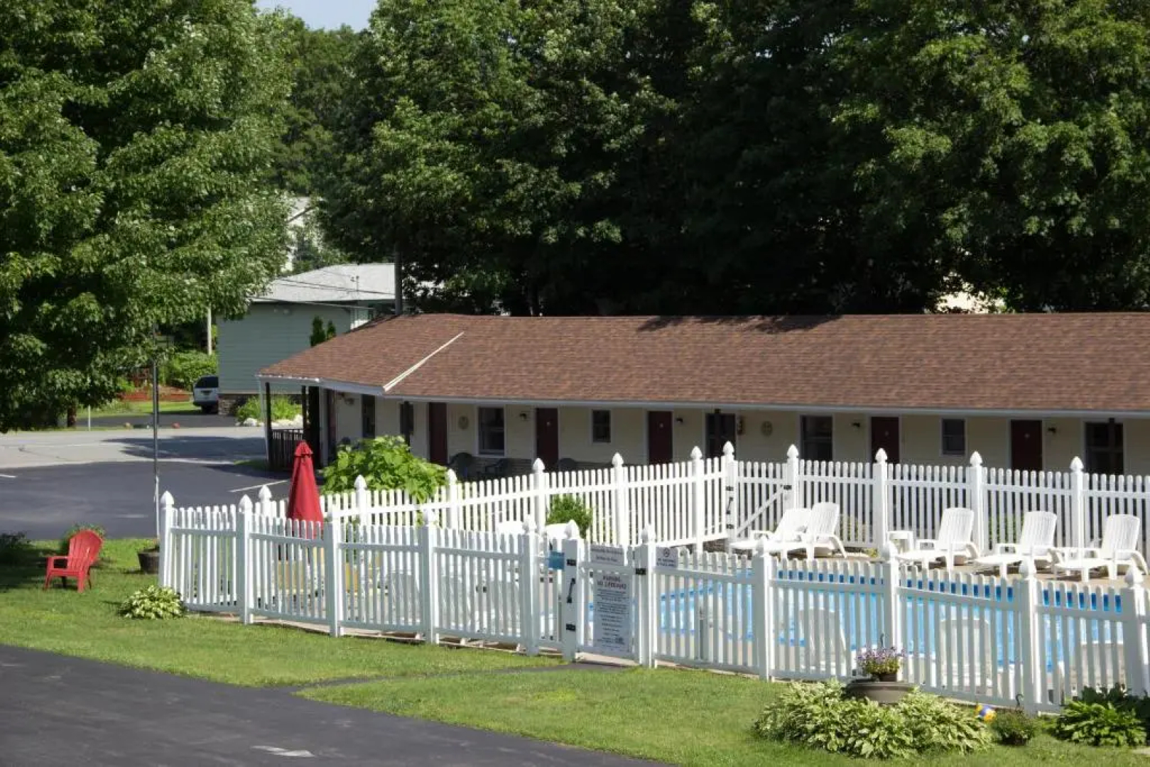 Fran Cove Motel