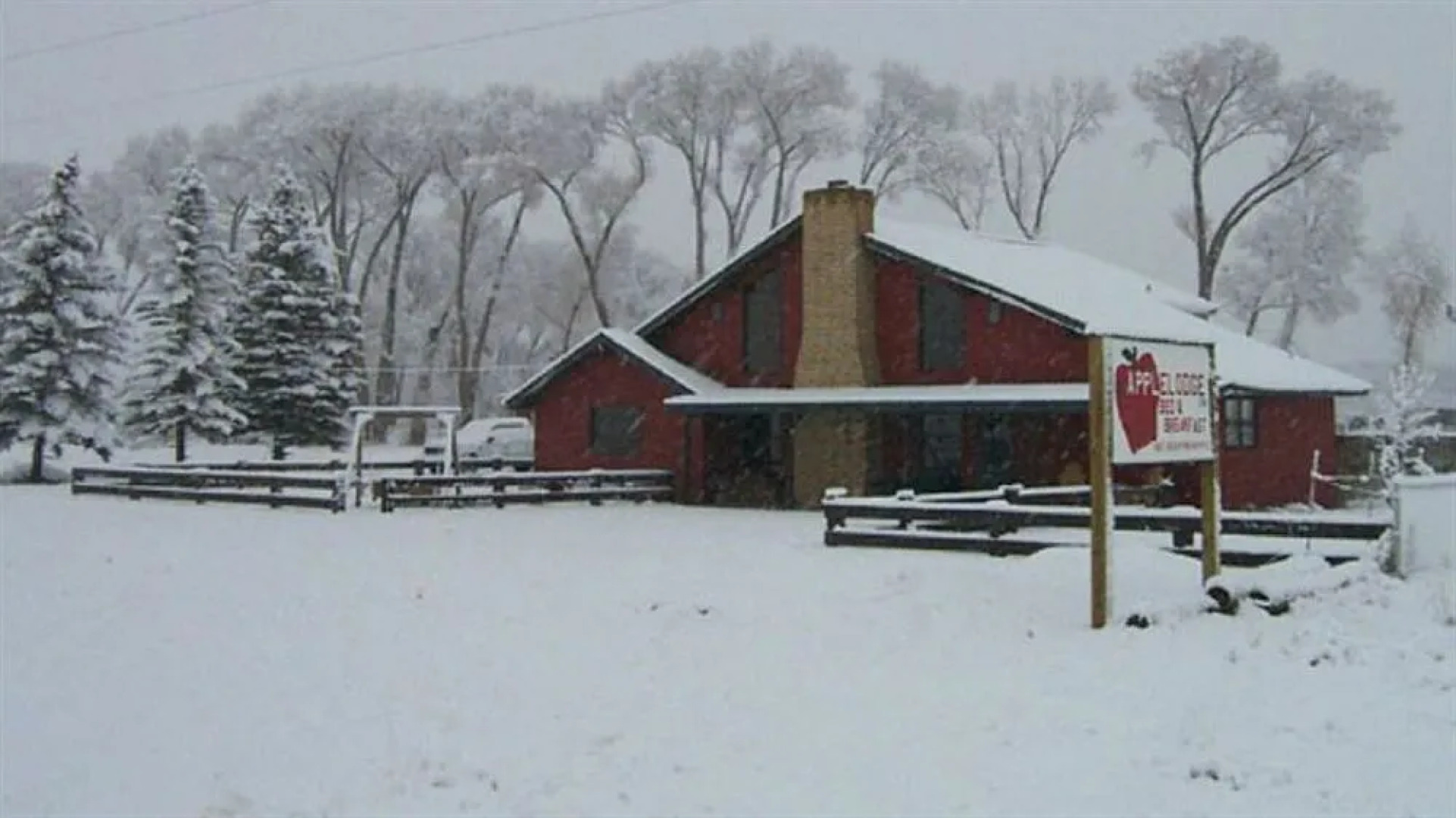 AppleLodge Bed and Breakfast