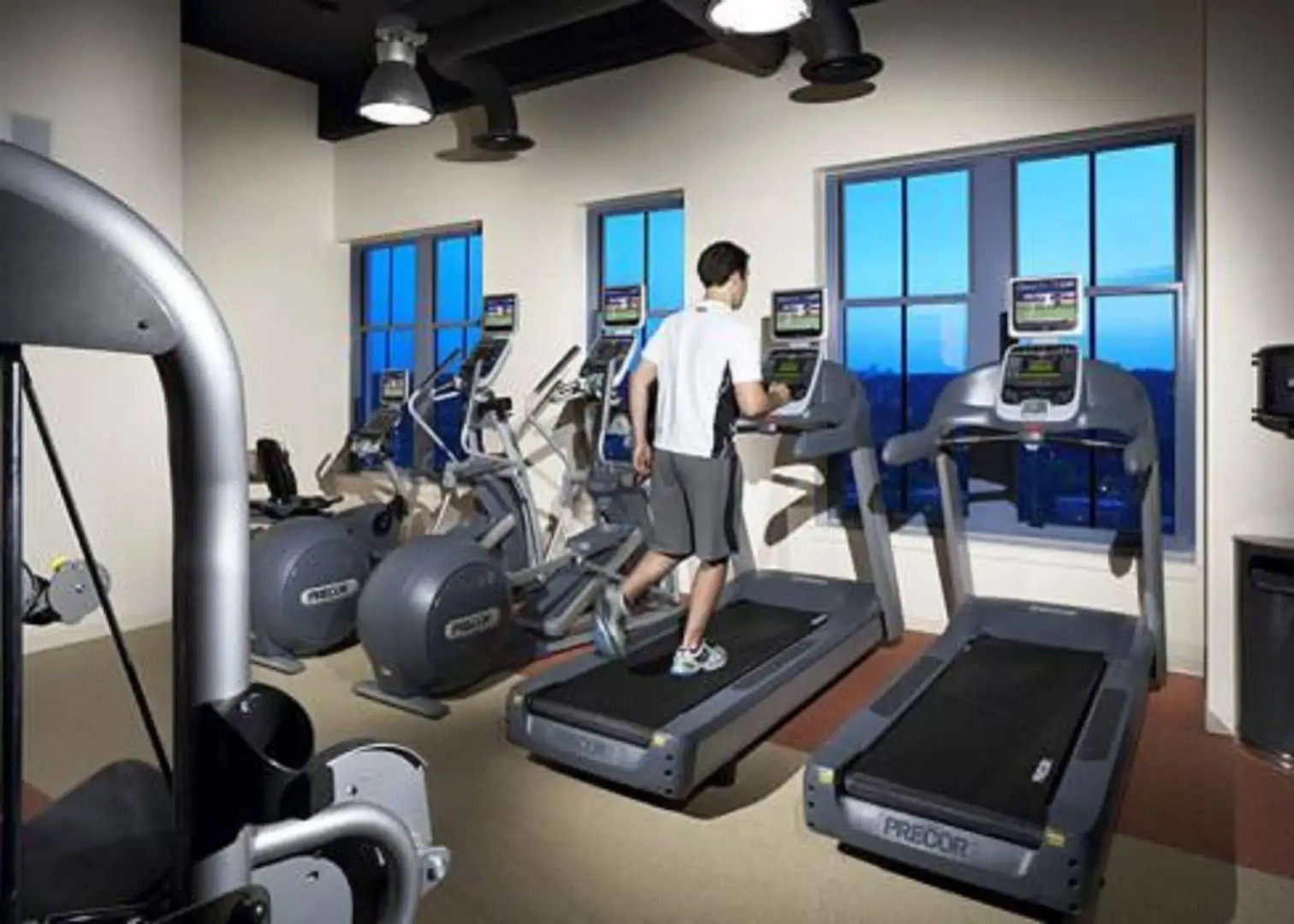 Global Luxury Suites at Metropolitan South