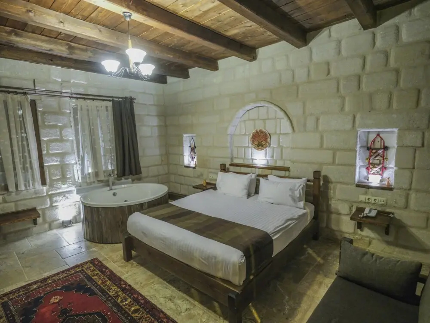 Zara Cave Hotel +10