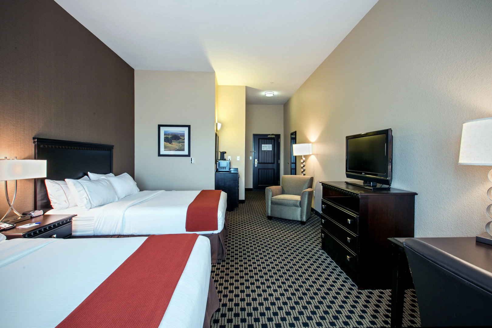 Holiday Inn Express & Suites Green Bay East by IHG