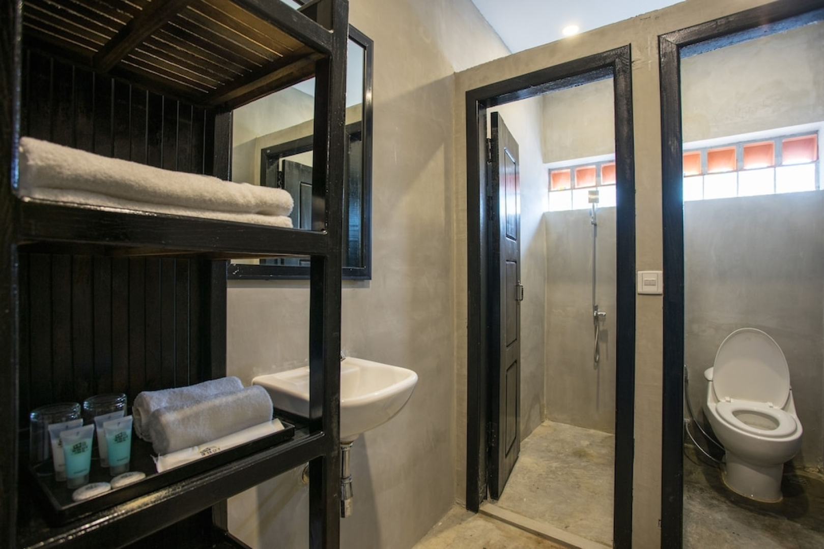 White Rabbit Hostel - Adults Only