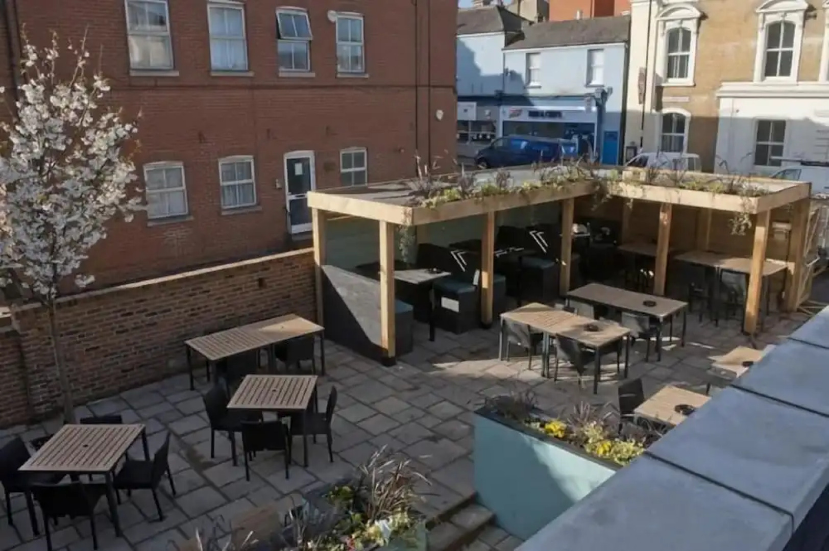 The Queen Hotel Wetherspoon