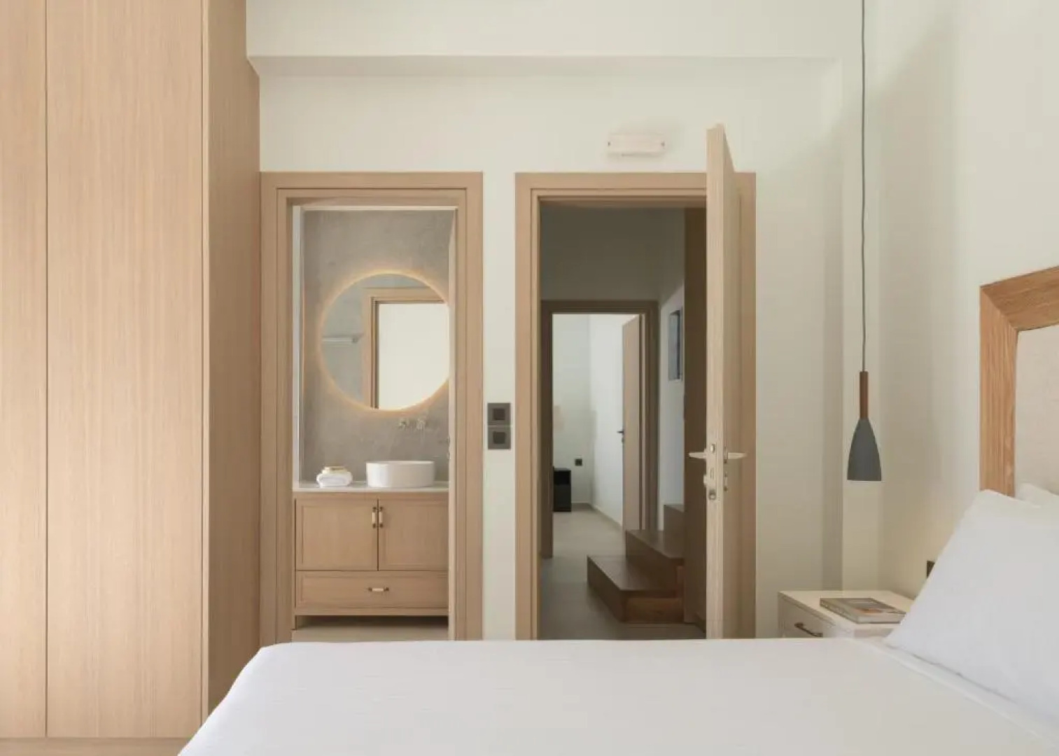 ViveVerde Villa, featuring 3 Pools - Walking distance to Beach & Shops, By ThinkVilla