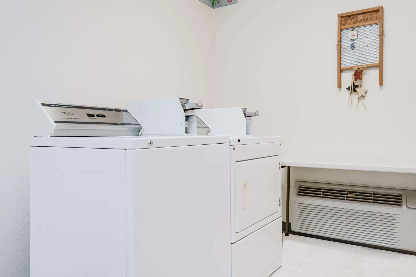 Super 8 By Wyndham Monett