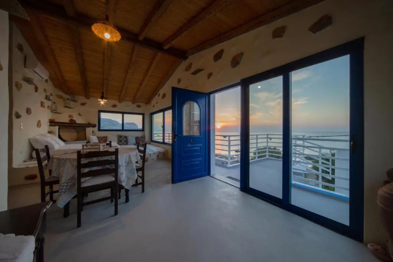 George Apartments Stegna