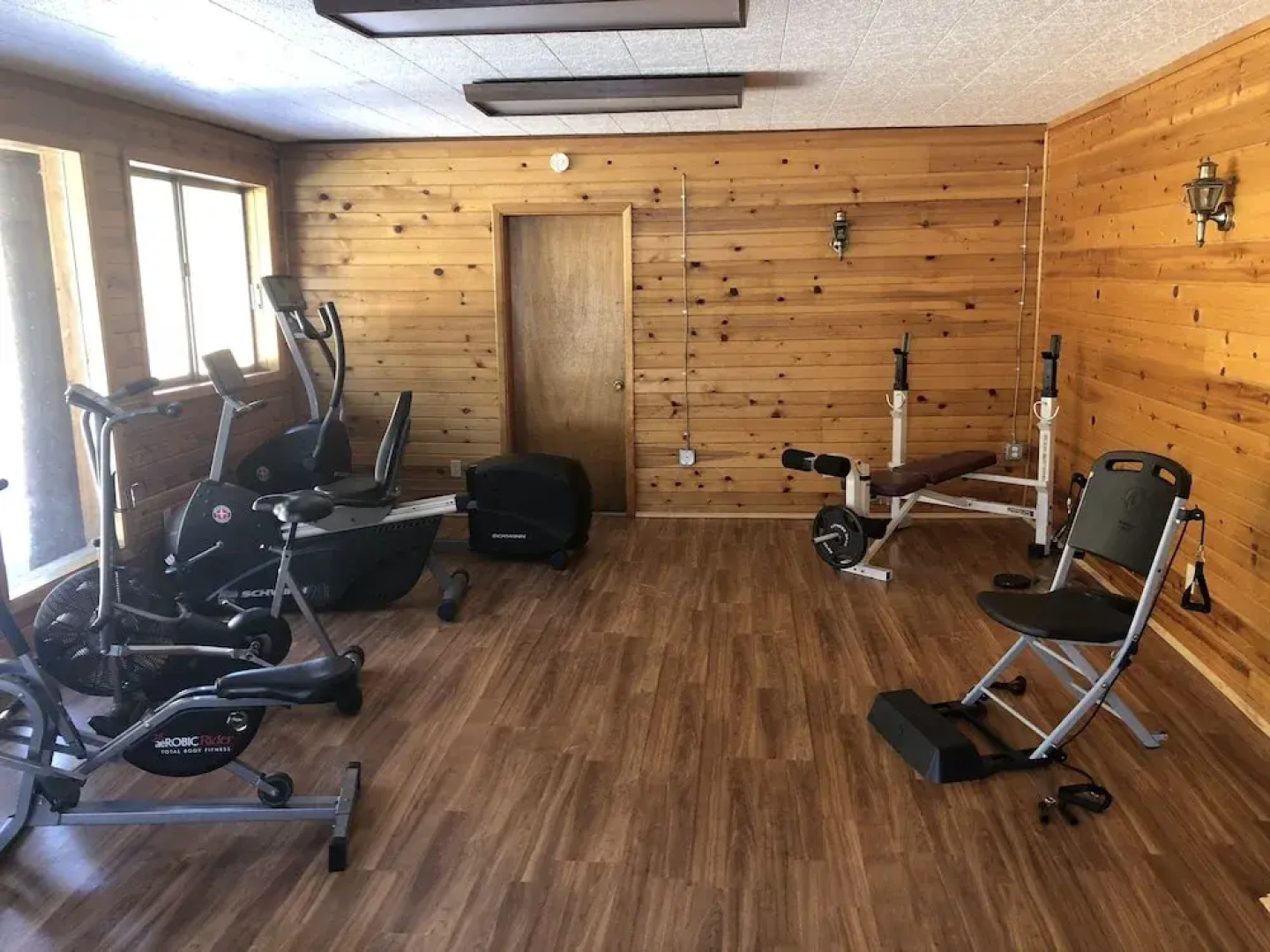 Riverside Lodge & Retreat