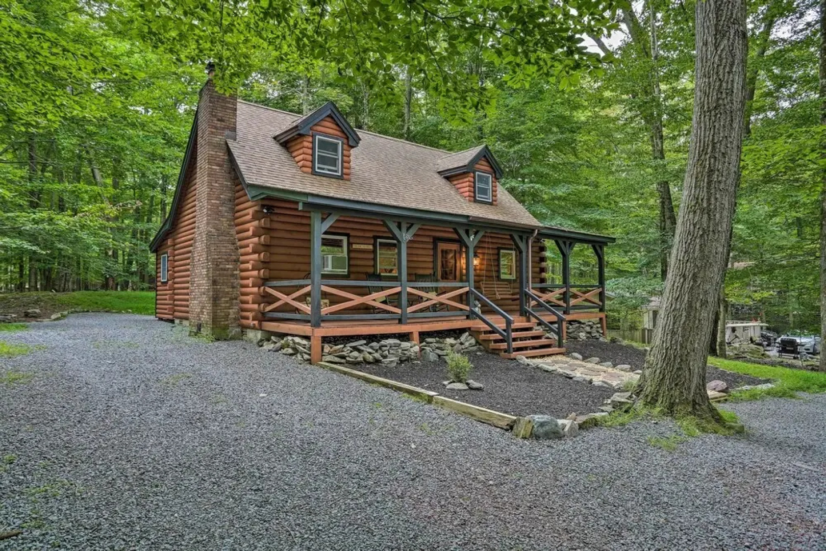Pocono Log Cabin: Fireplace, Fire Pits & Amenities