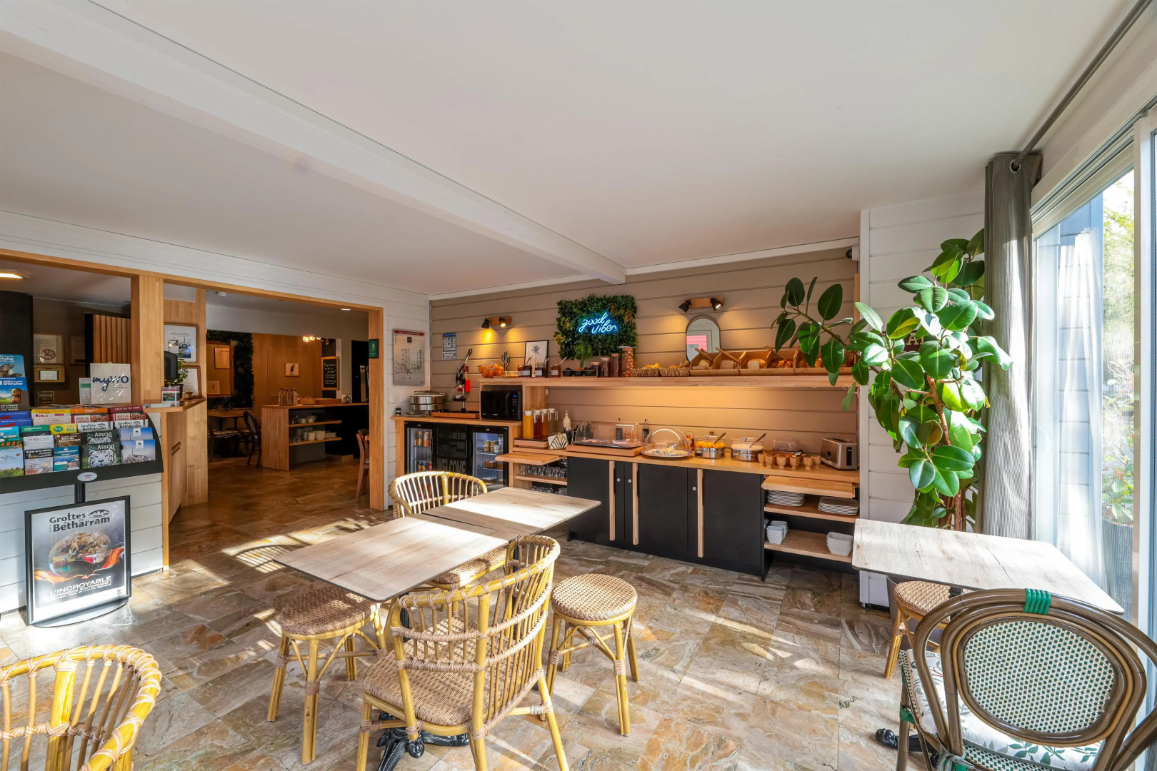 Ostal Pau Université - Sure Hotel Collection by Best Western