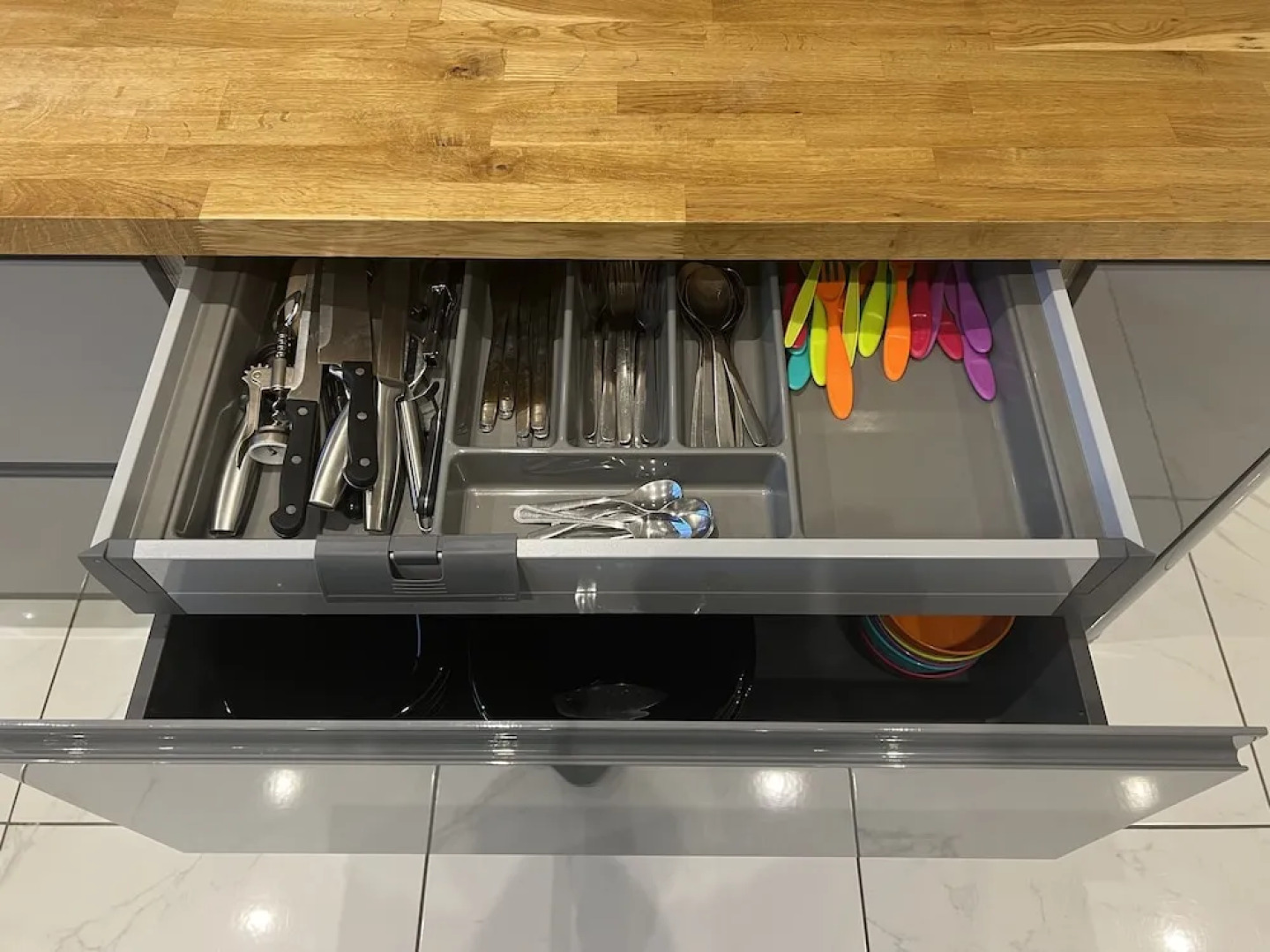 Broadway Beach Homes Airbnb With Hot tub