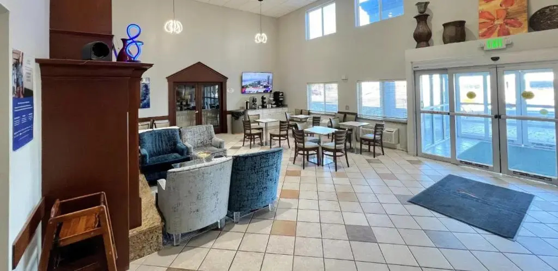 Baymont Inn & Suites Litchfield