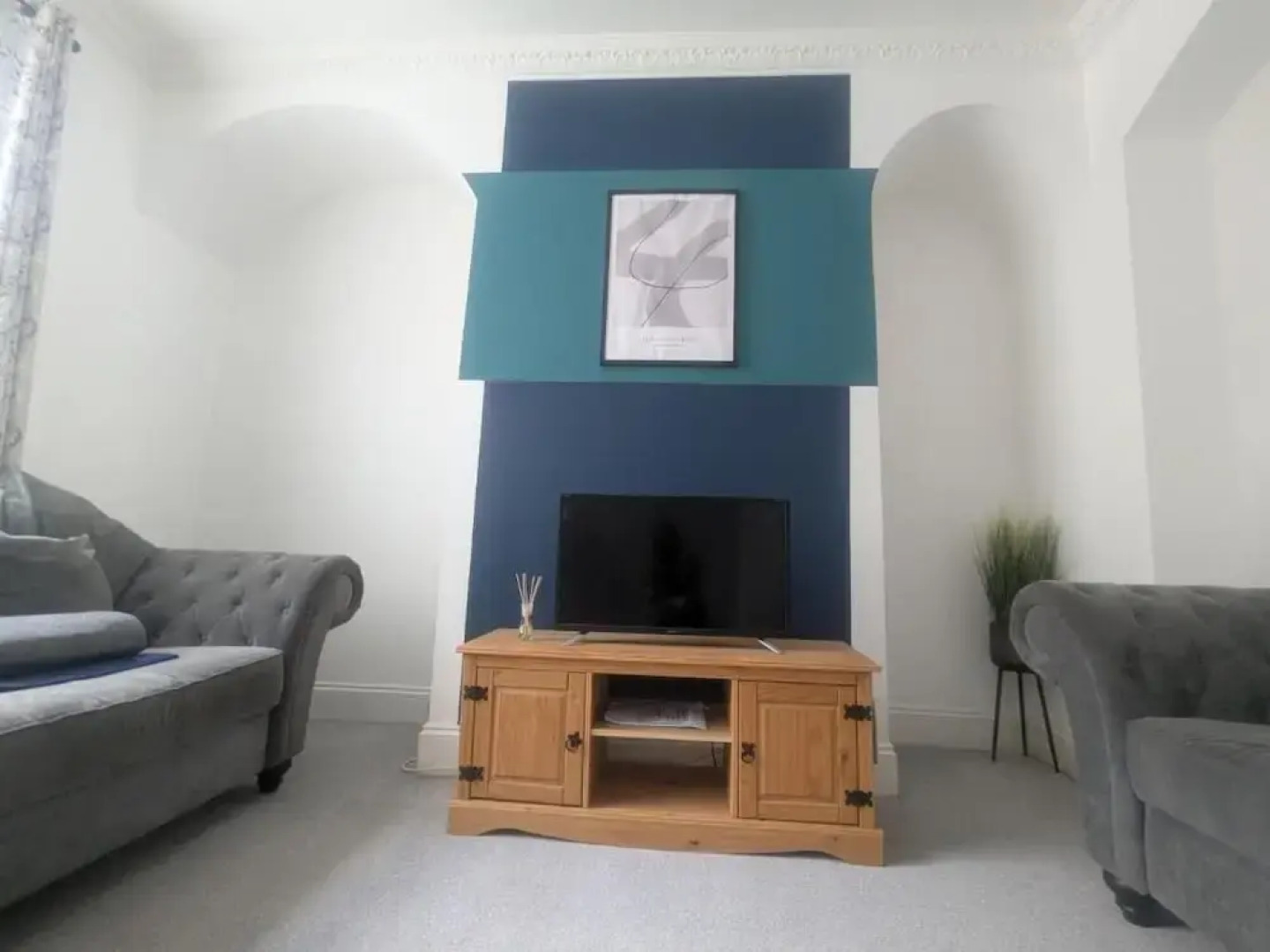 Charming Newcastle Home With Garden, Perfect for Families & Contractors