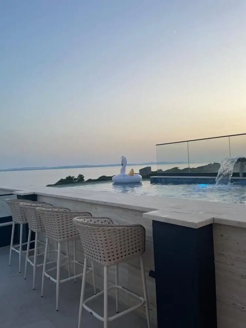Deen Deluxe Penthouse with infinity pool