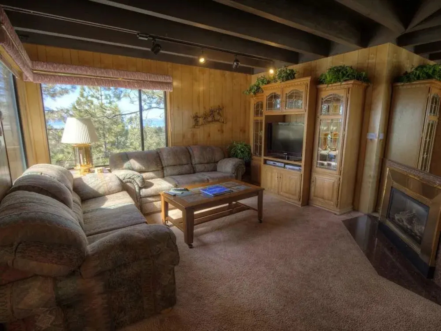 Modern Lake Village with Great Views 3 Br condo by RedAwning